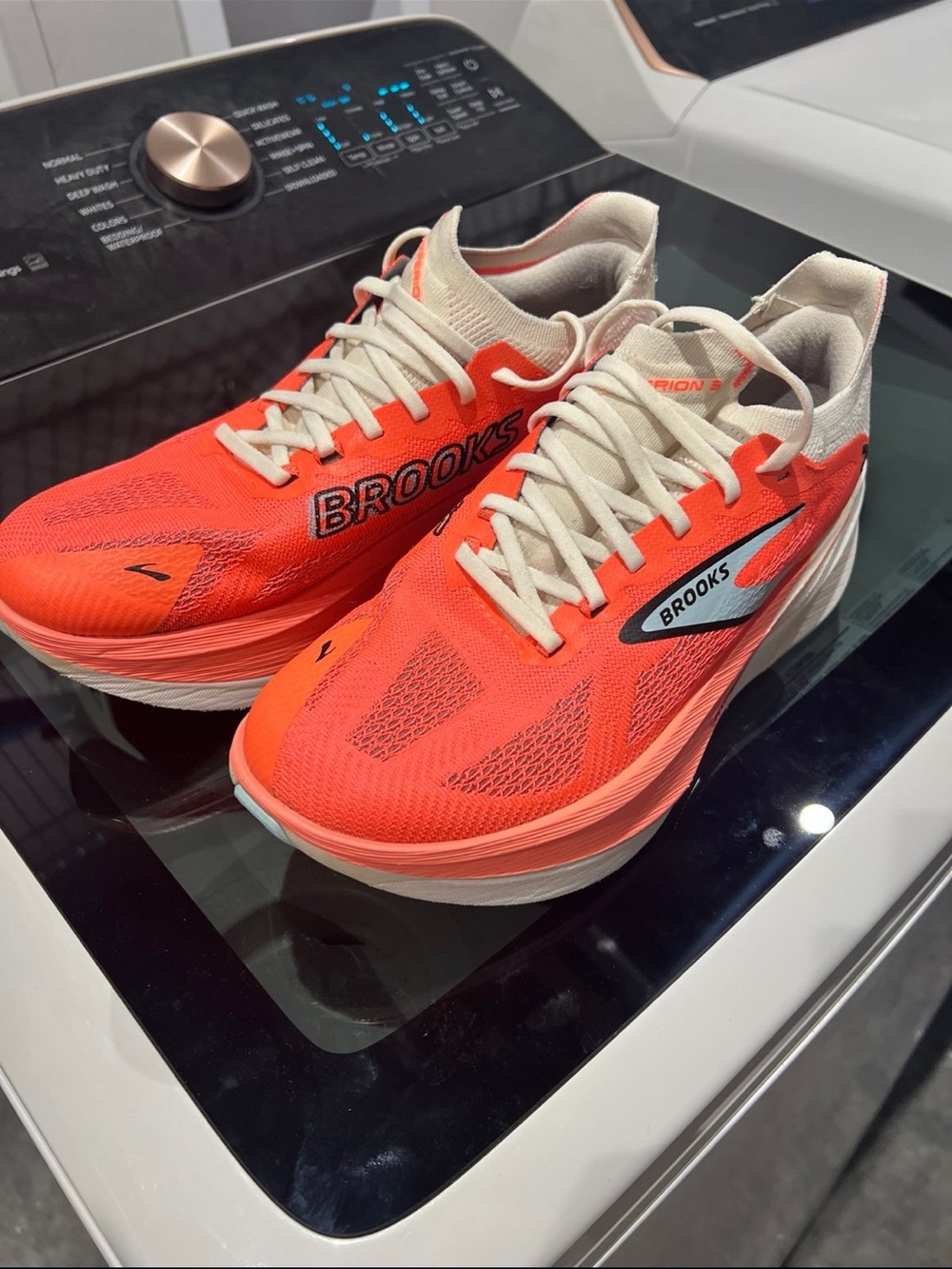 Brooks Hyperion Max 3 women’s Running Shoes
